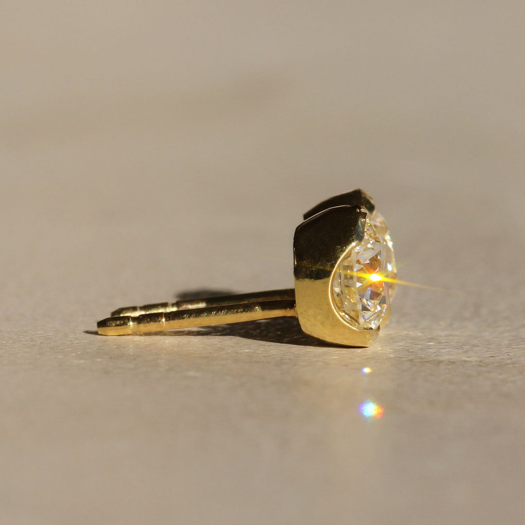 Poppy Bezel - Diamond Studs
