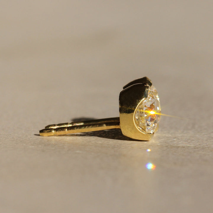 Poppy Bezel - Diamond Studs