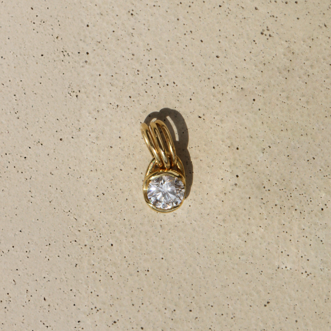 Poppy Bezel - Diamond Charm