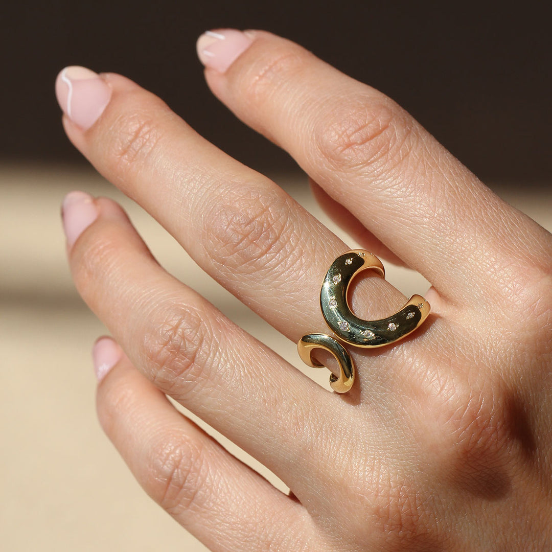 Mega Loop Ring with Diamonds