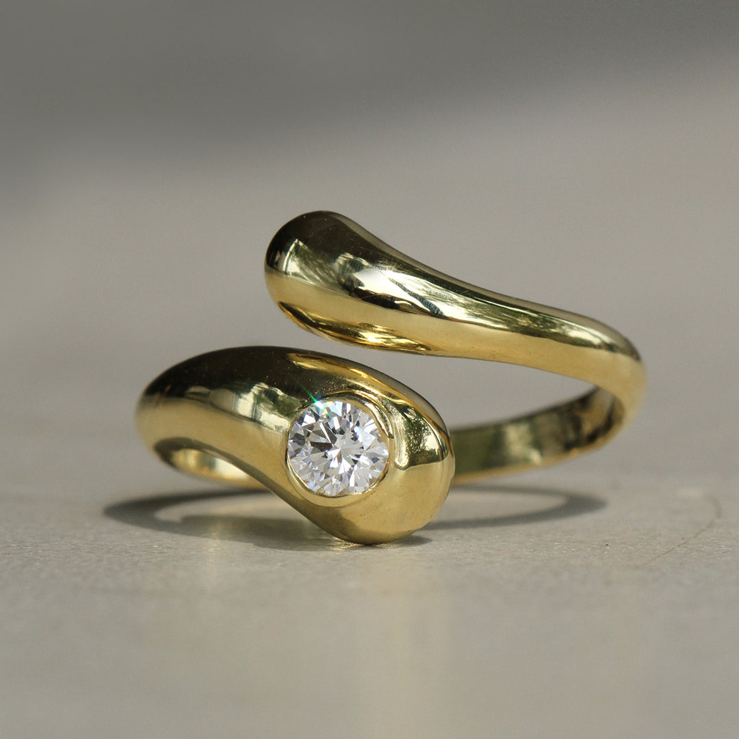 Sophie Hughes Petite Double Bubble Diamond Ring in 18K Yellow Gold featuring a 4mm 1/4-carat G/H VS natural round brilliant diamond