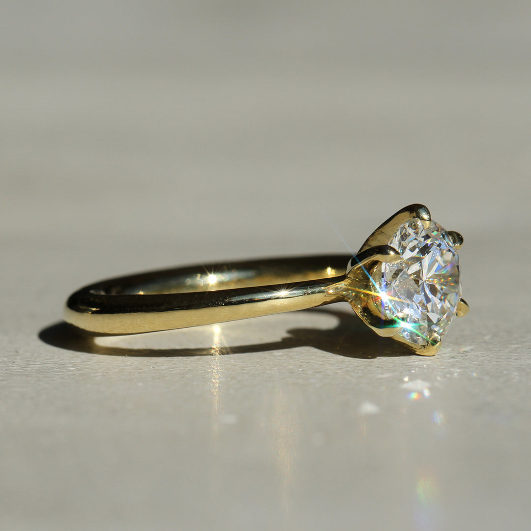 Six-Prong - Round Solitaire