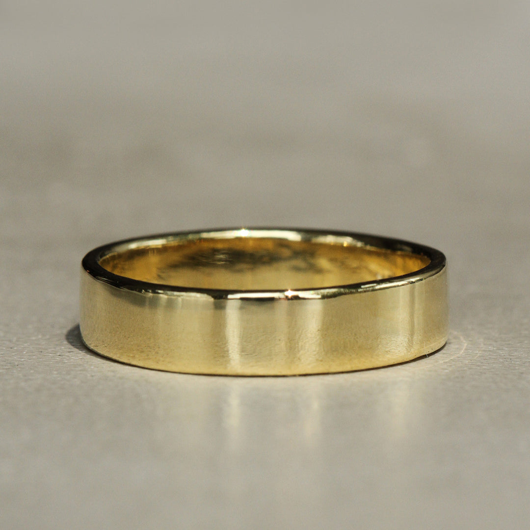 Sophie Hughes Flat Cigar Band in 18K Yellow Gold, featured in the narrow 4.5mm width