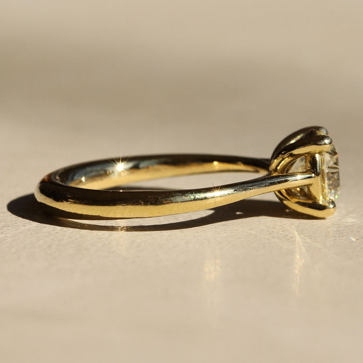 Iris - Round Solitaire