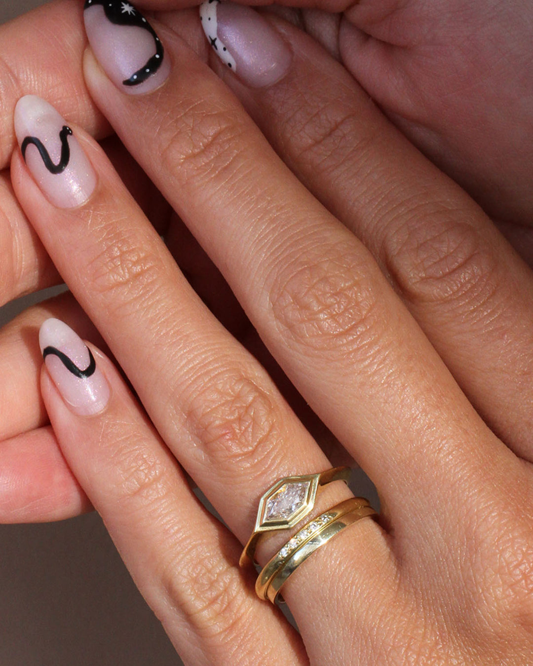 Oval Diamond Band