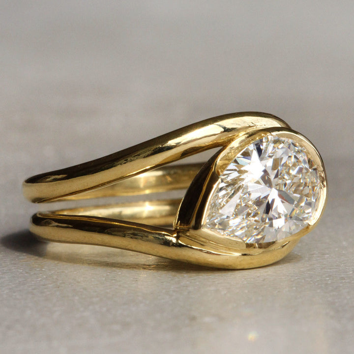 Loop Ring - Pear