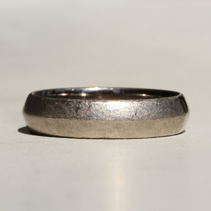 Hammered Knife Edge Band