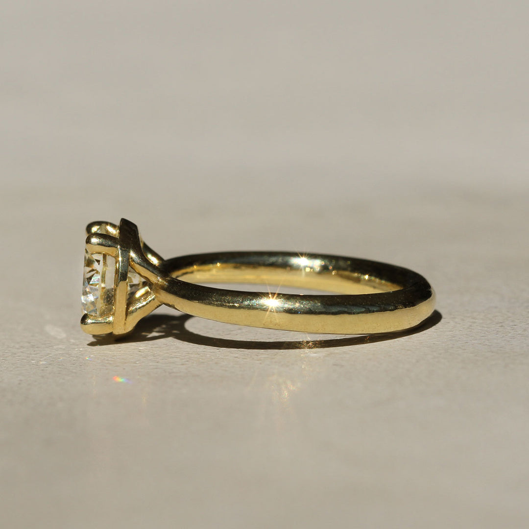 Theia - Round Solitaire