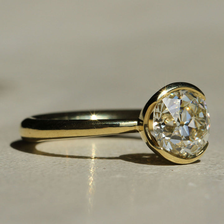 Poppy Bezel - Old Euro Solitaire (2ct)
