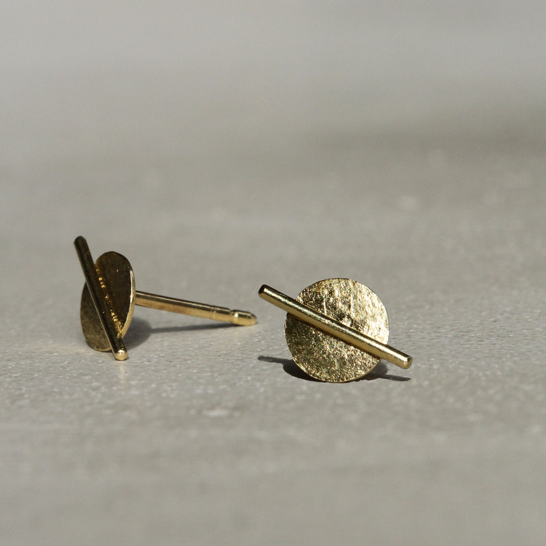 Saturn Studs