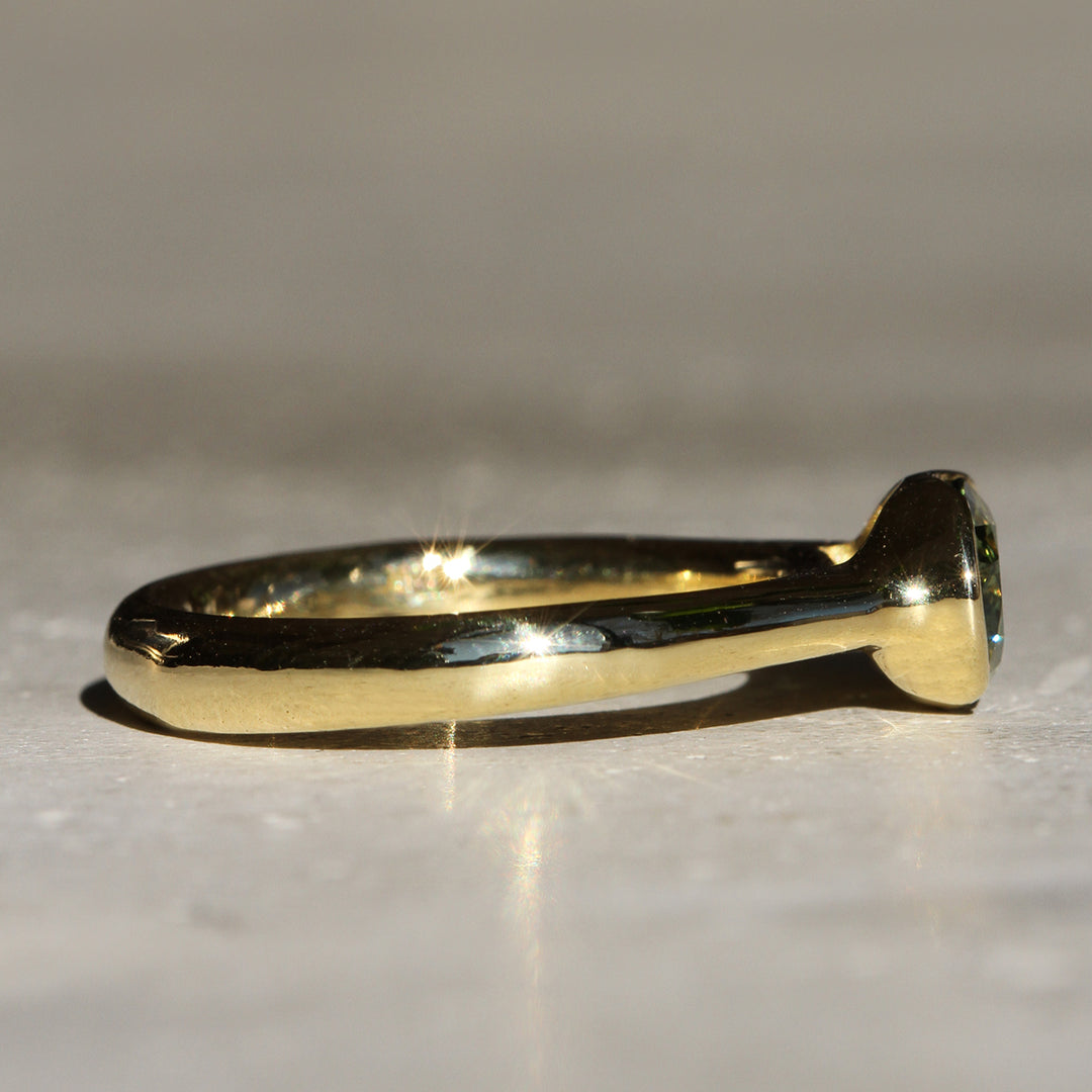 Poppy Bezel - Green Sapphire Lofted Solitaire