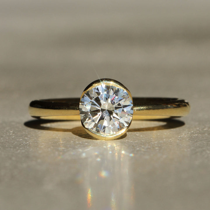 Poppy Bezel - the Solitaire (1ct)