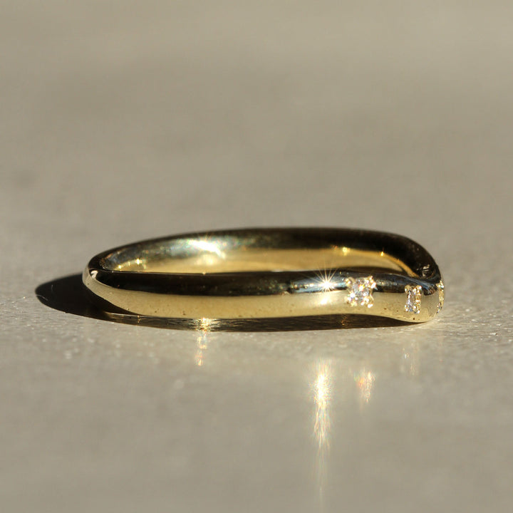 Shallow Curved Sprinkle Diamond Band