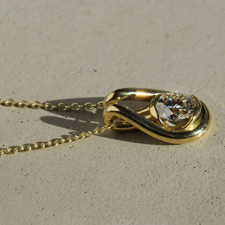 Loop - Diamond Pendant