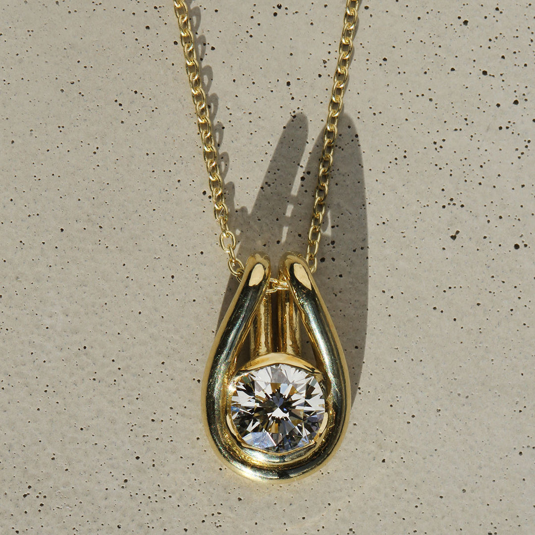 Loop - Diamond Pendant