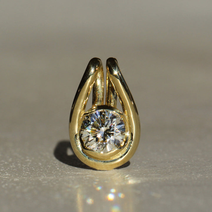 Loop - Diamond Pendant