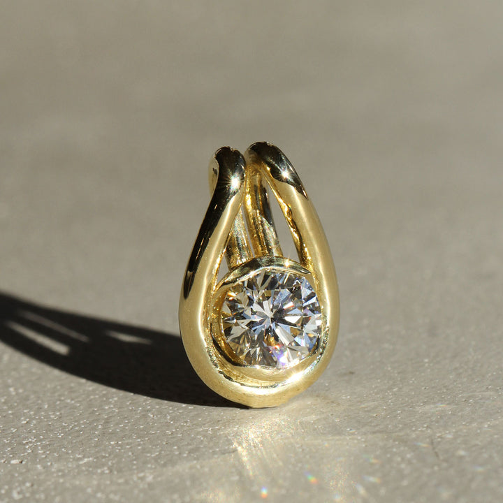 Loop - Diamond Pendant