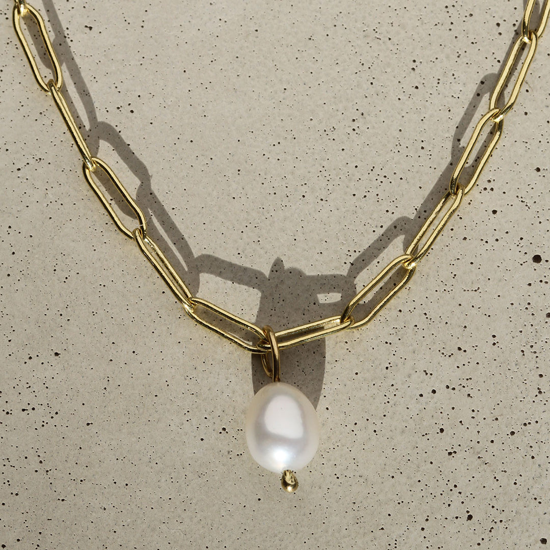 Pearl Charm