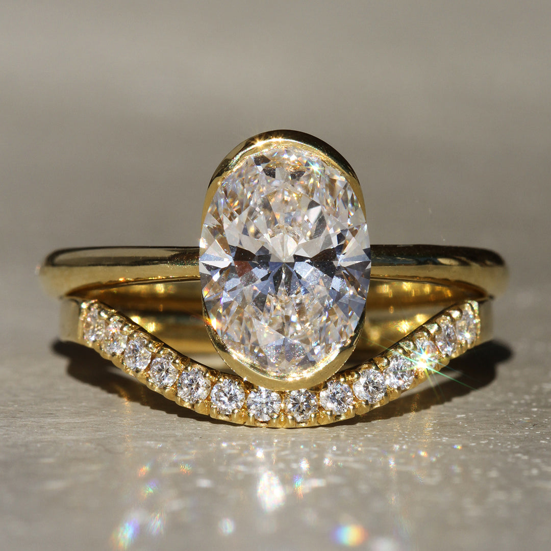 Poppy Bezel - Oval Solitaire (2ct)
