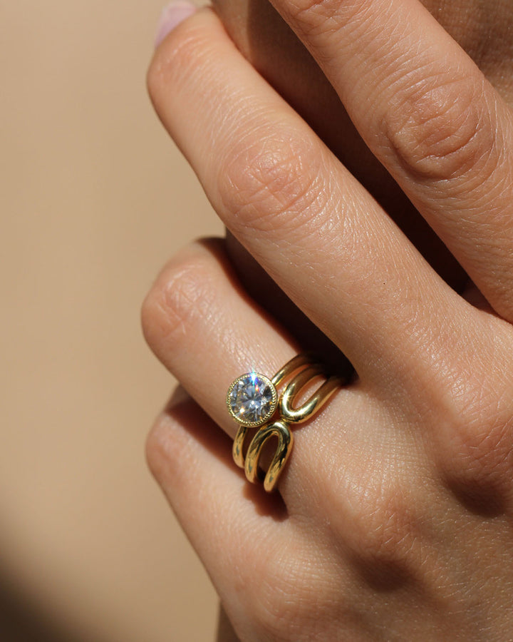 Tulip Bezel - Milgrain Round Solitaire