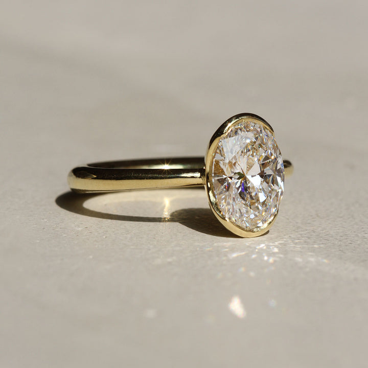 Poppy Bezel - Oval Solitaire (2ct)