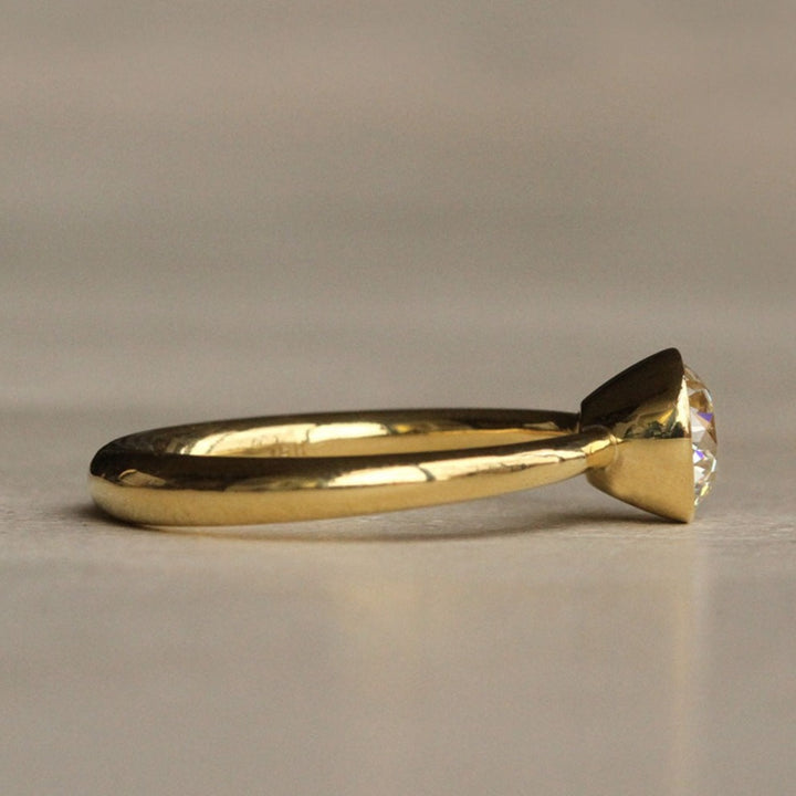 Tulip Bezel - Old Euro Solitaire