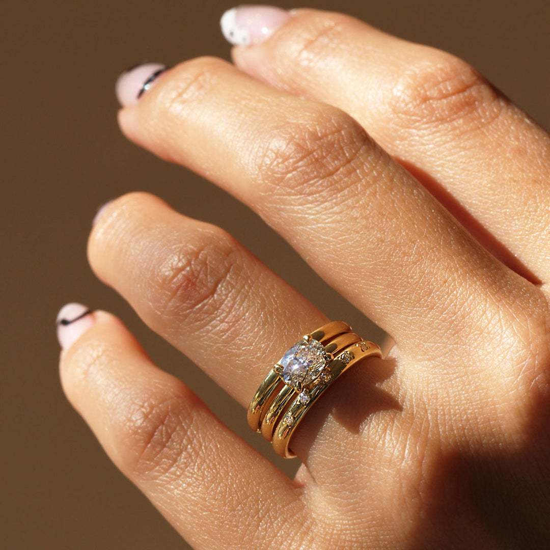 Oval Band