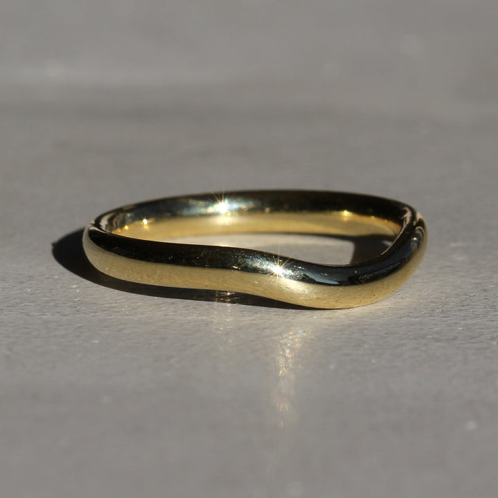 Shallow Curved Plum Band