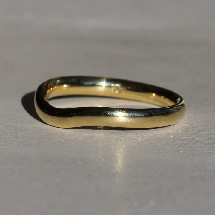 Shallow Curved Plum Band