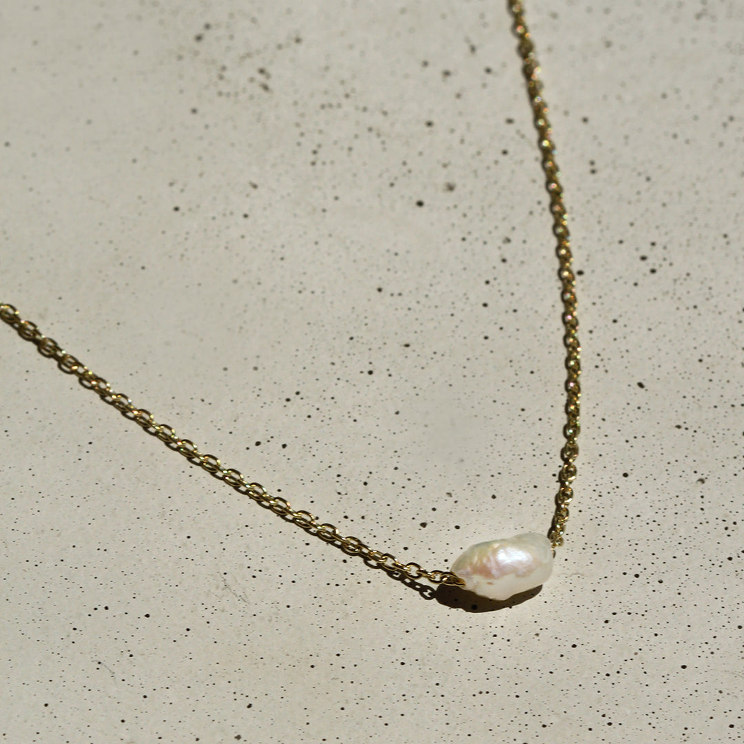 Single Cloud Necklace