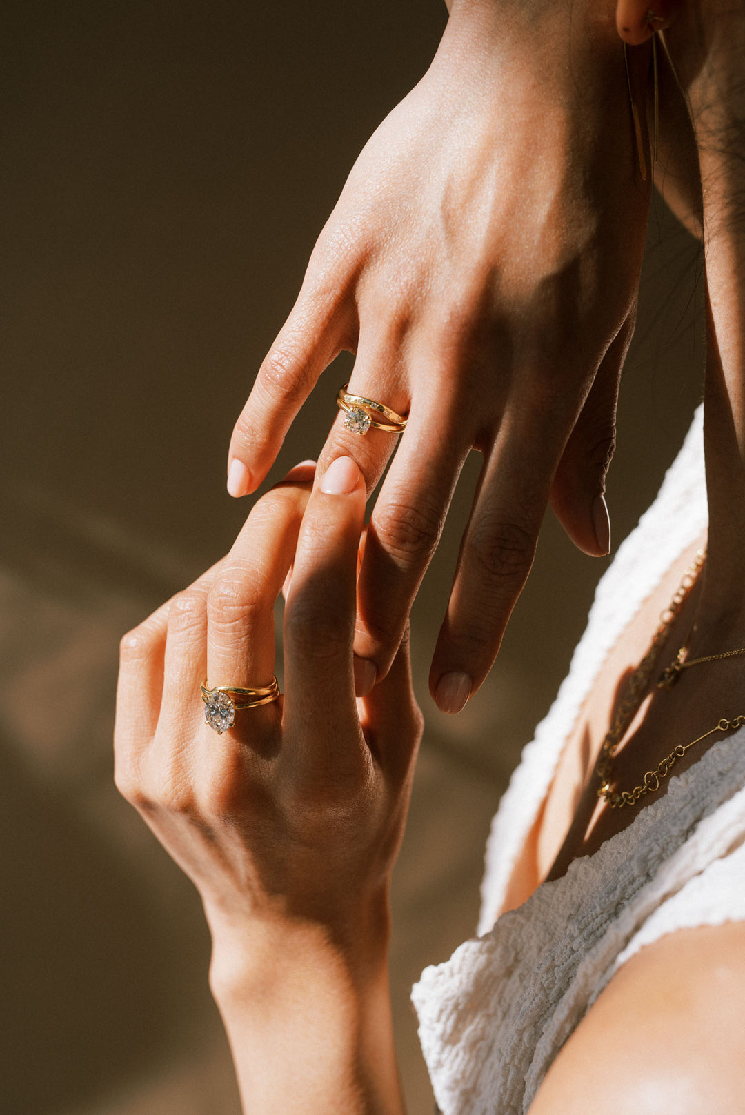 Curved Sprinkle Diamond Band