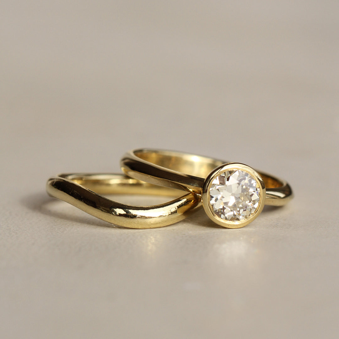 Curved Plum Band