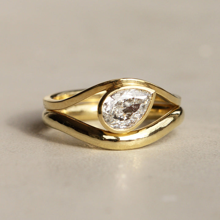 Curved Plum Band