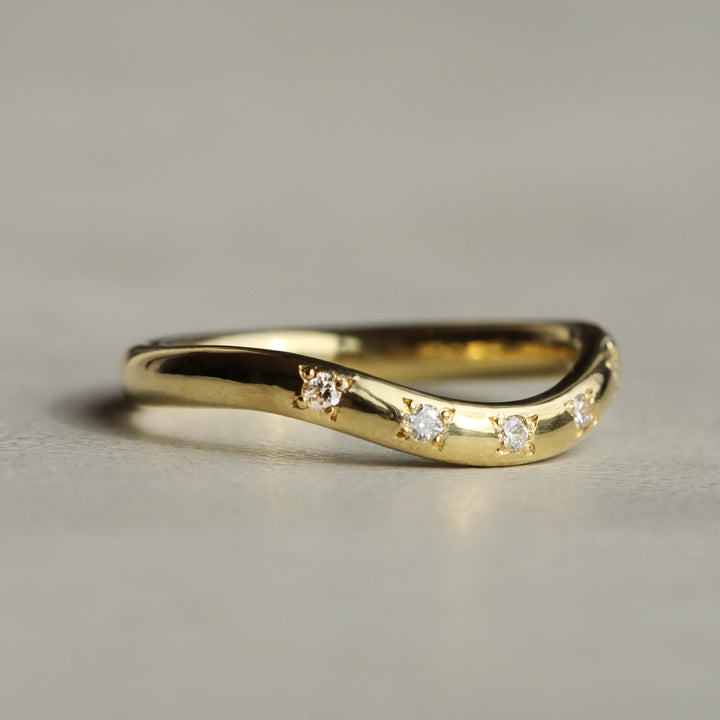 Curved Sprinkle Diamond Band