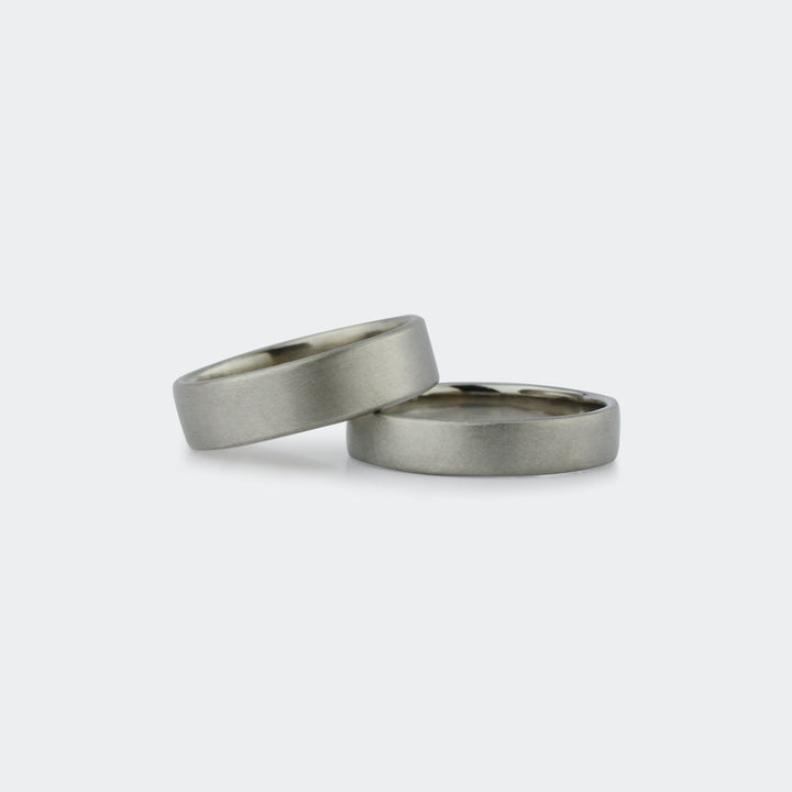 Wide Flat Band