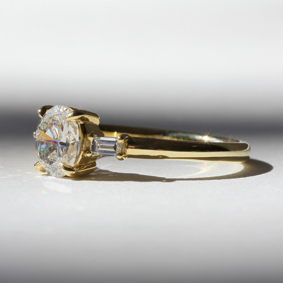 Composition Ring - Oval