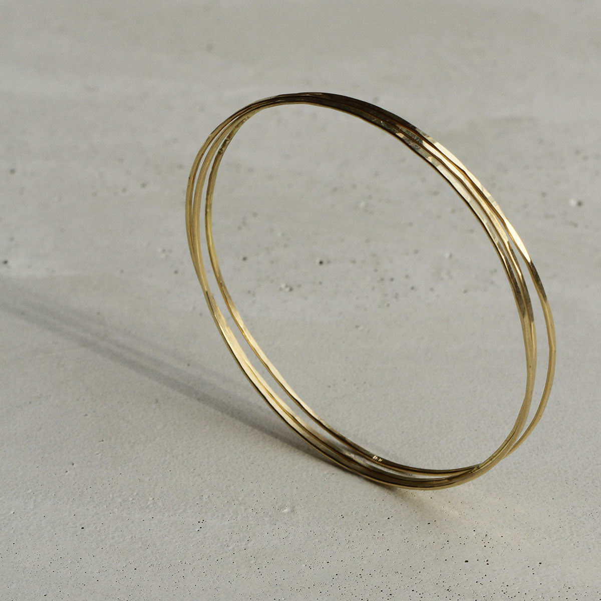 Ethereal Bangle – Sophie Hughes